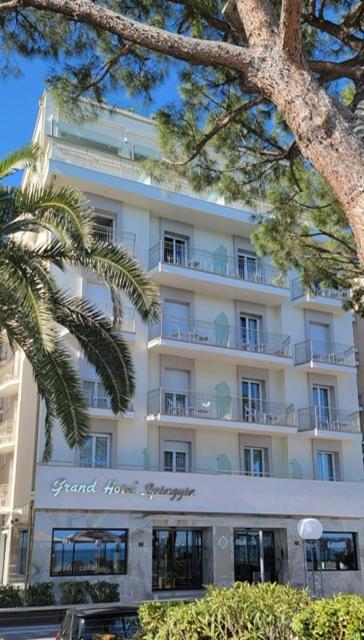 Grand Hotel Spiaggia Alassio Luaran gambar