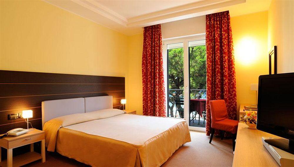 Grand Hotel Spiaggia Alassio Luaran gambar