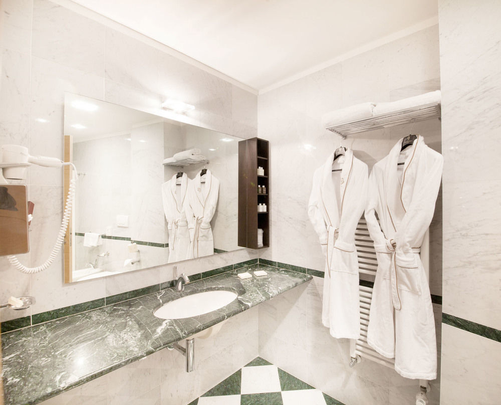 Grand Hotel Spiaggia Alassio Luaran gambar