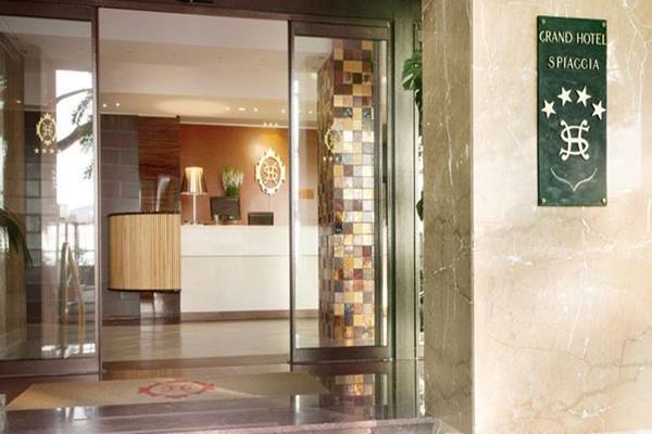 Grand Hotel Spiaggia Alassio Luaran gambar